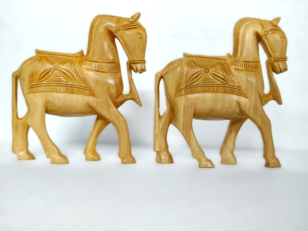 Rustic Wooden Horse Sculptures – Decorative Handmade Animal Figurines