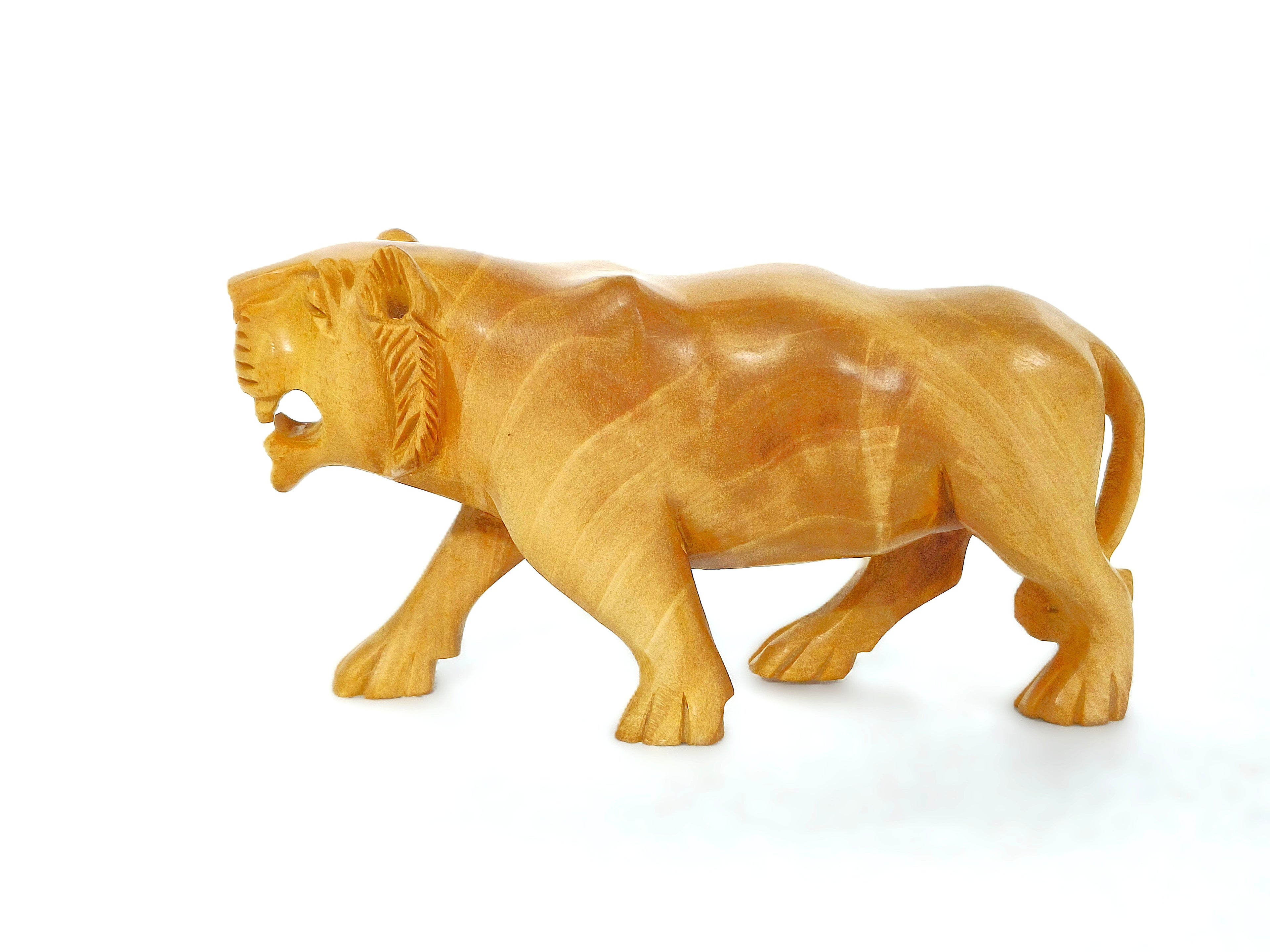 Handcrafted Wooden Lioness Figurine Pair – Decorative Wildlife Sculpture Set