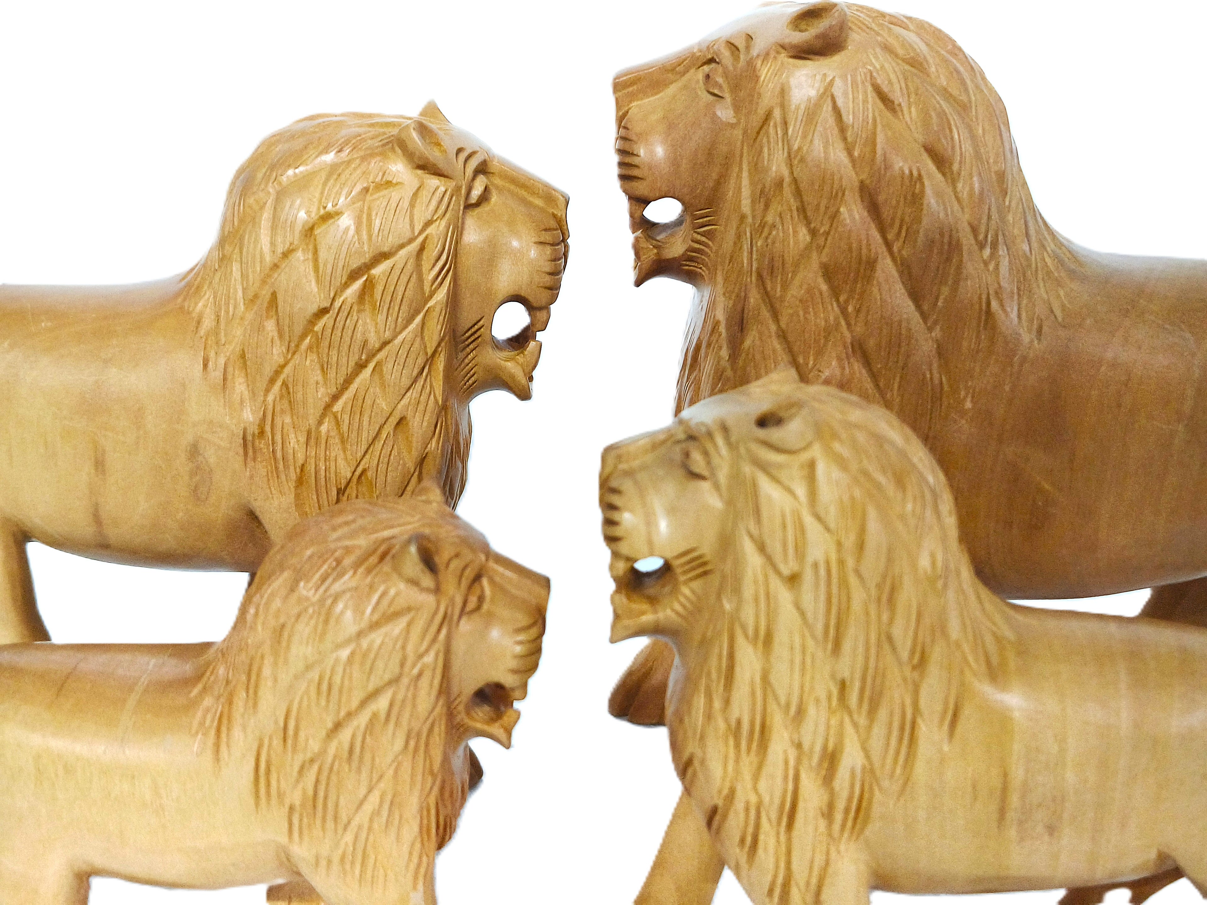 Handcrafted Wooden Lion Family Figurine Set – Decorative Wildlife Sculpture Collection